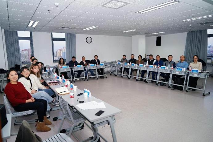 商学院积极推进工商管理学一级学科博士点申报工作