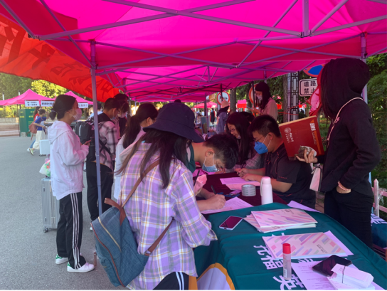 商院与你，一路同行——必赢242net官网2020级本科迎新工作圆满结束