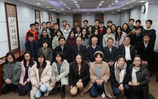 社科院政治学研究所所长房宁做客“大家名师微课堂”——必赢242net官网“大家名师微课堂”第六十五讲